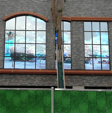 四川大学华西坝校区LED透显着示屏项目